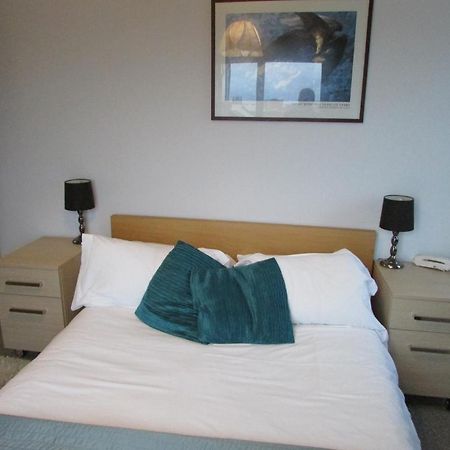 Cheltenham Luxury Apartments Номер фото